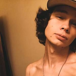 Meet your Posher, Derek